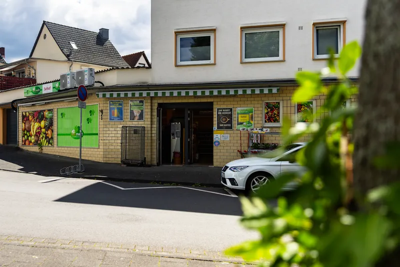 Ihr Frischmarkt Selhof in der Kapellenstraße 8 in Bad Honnef – Außenansicht des Marktes